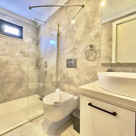 With A Pool And Sea View In Kalkan 2 קס