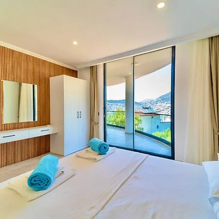 With A Pool And Sea View In Kalkan 2 קס